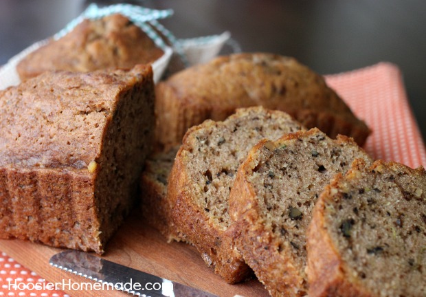 Zucchini Bread Recipe | on HoosierHomemade.com