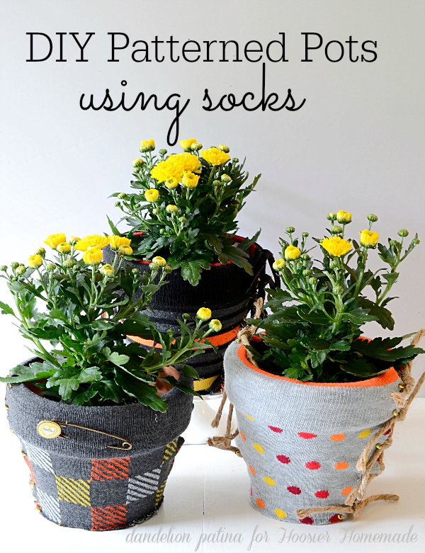 WOW WOW WOW! This DIY project is an incredible use of materials. Decorating made easy with socks is a super fun way to decorate your plant pots! Tutorial by Dandelion Patina for Hoosier Homemade