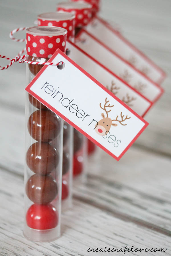 Reindeer Noses- the perfect gift for kids to make!