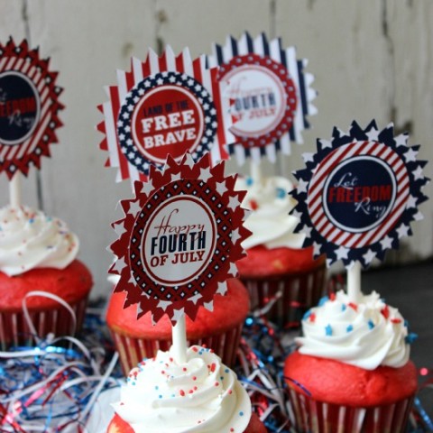 Easy 4th of July Cupcakes: Red, White & Blue