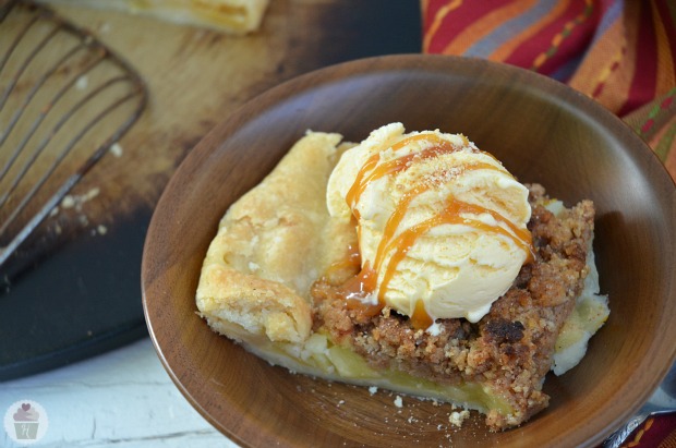 Warm Apple Crostata with Crumble Topping
