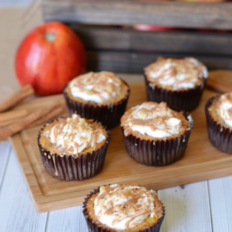 All of the delicious flavors of Apple Crumble Pie without all the hassle. These Apple Crumble Pie Cupcakes are packed with Fall flavors - but are super easy to make! Perfect for Thanksgiving Dessert, Fall Parties, or even a special weeknight dessert.