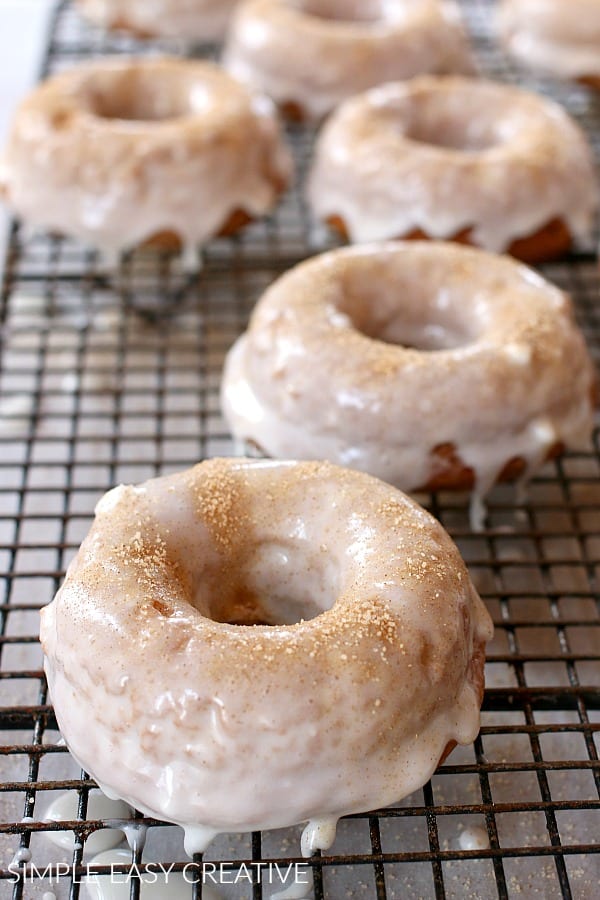 Apple Cinnamon Baked Donut Recipe