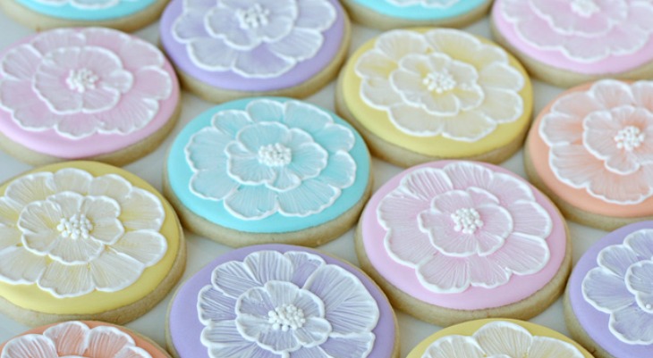 Spring Brush Embroidery Cookies: Spring Inspiration