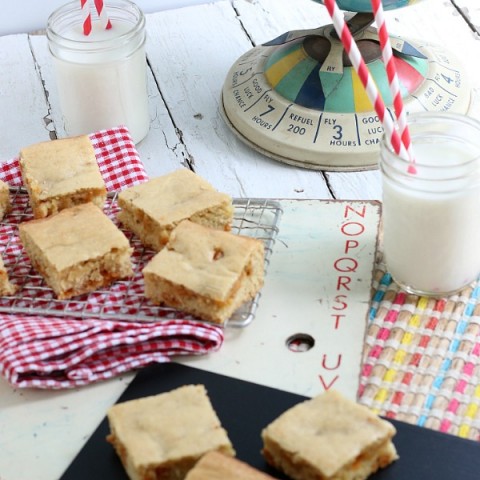 BUTTERSCOTCH BAR COOKIES -- Use this same recipe for endless options of mix ins! These Bar Cookies are super easy and can be made in under 30 minutes!