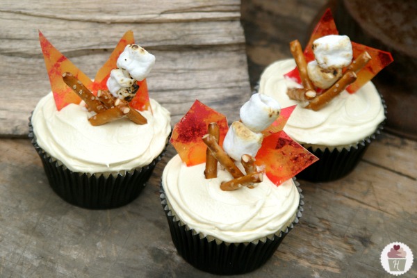 Campfire Cupcakes: S’Mores with Marshmallow Buttercream