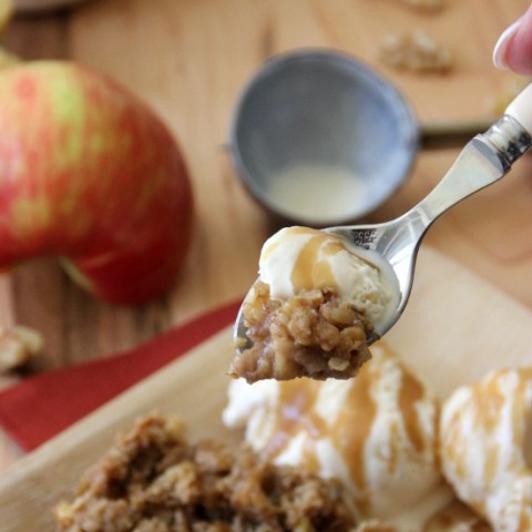 Caramel Apple Nut Crumble