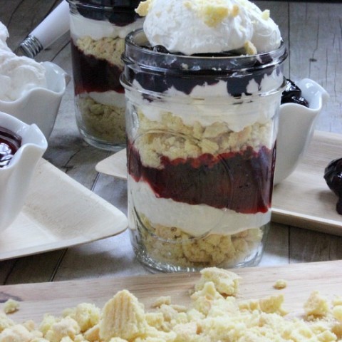 No Bake Cheesecake Trifles