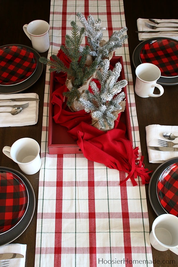 Simple Christmas table setting and centerpiece