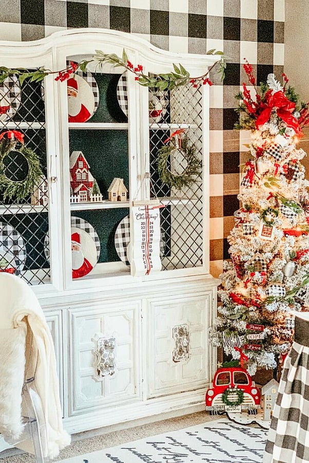 Buffalo Check Christmas Decorating Ideas