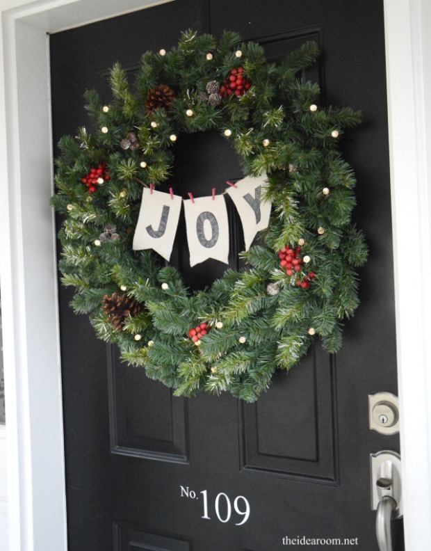 Easy DIY Christmas Wreath: Homemade Holiday Inspiration
