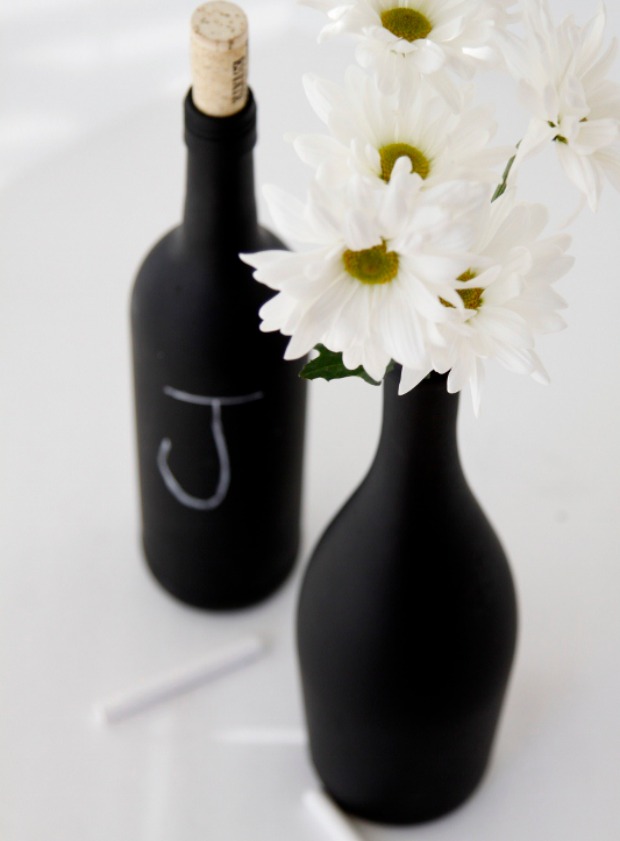 DIY Chalkboard Painted Wine Bottles: 100 Days of Homemade Holiday Inspiration