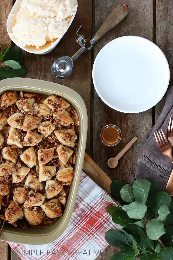 Easy Apple Cobbler with Ice Cream