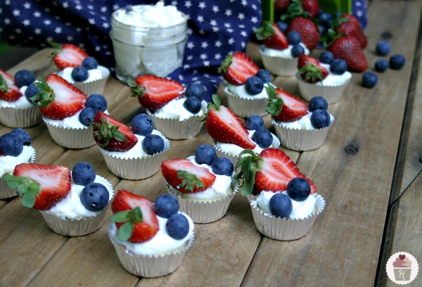 Easy Berry Mini Cheesecakes