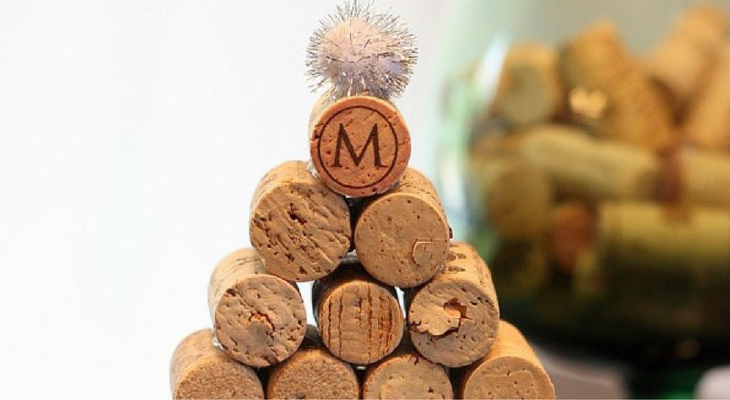 Wine Cork Christmas Tree – 100 Days of Homemade Holiday Inspiration