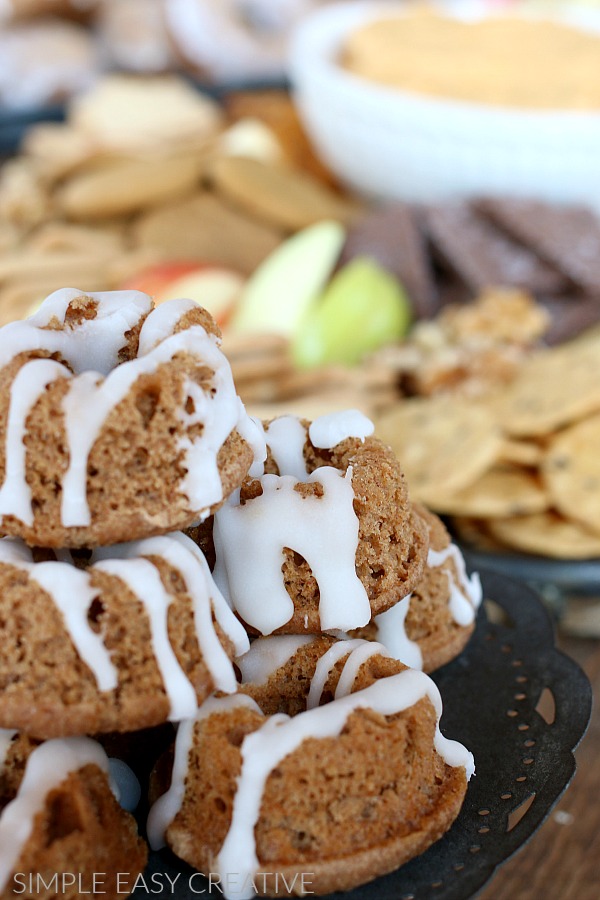 Mini Apple Cinnamon Baked Donuts