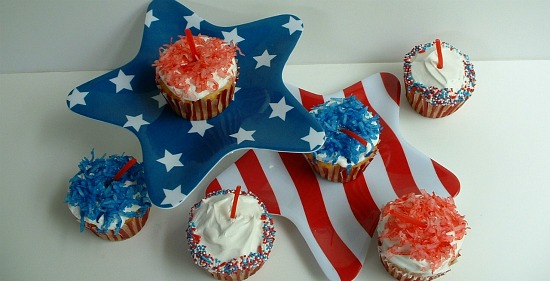 Firecracker Cupcakes for the 4th of July: Cupcake Tuesday