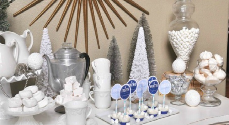 Frozen Themed Hot Chocolate Bar: Holiday Inspiration