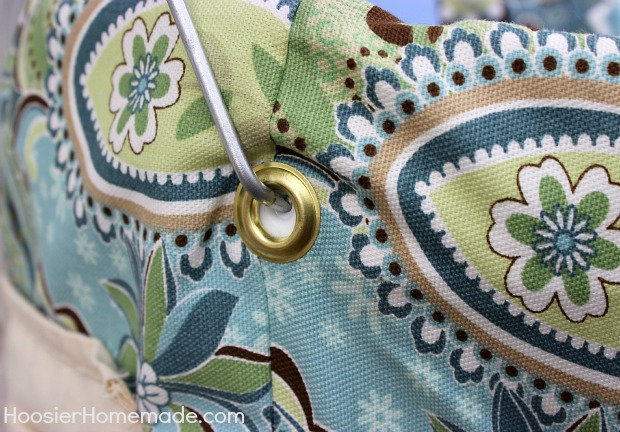 How to Make a Garden Tool Bucket Fabric Cover :: Full Instructions with photos on HoosierHomemade.com
