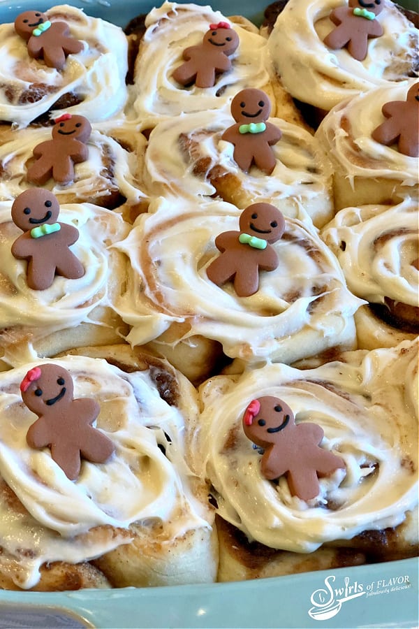 Gingerbread Cinnamon Rolls