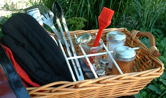 How to make a Grilling and Picnic Caddy