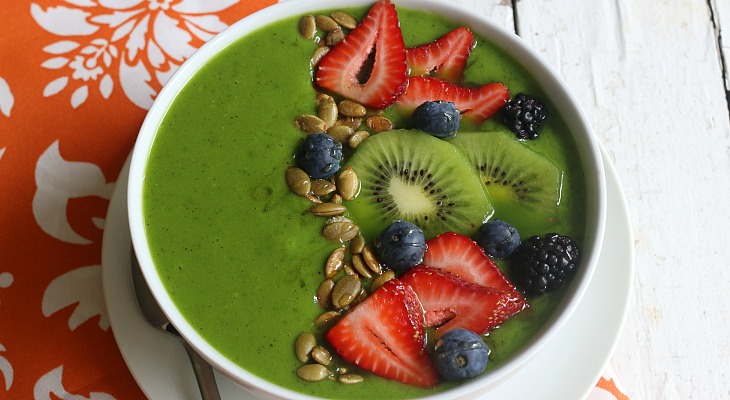 Healthy Tropical Smoothie Bowl
