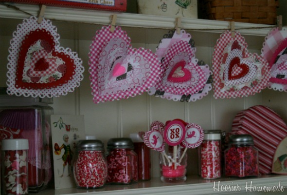Valentine’s Day Decorations: Heart Garland