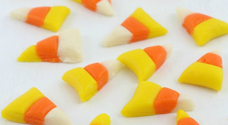 The Ultimate Candy Corn Collection: Cupcakes, Recipes and Crafts