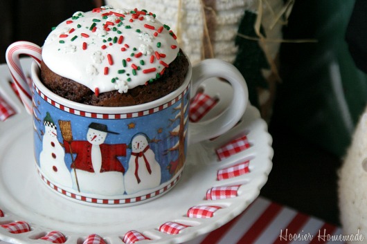 Hot Cocoa Cupcakes: Holiday Bake-Off