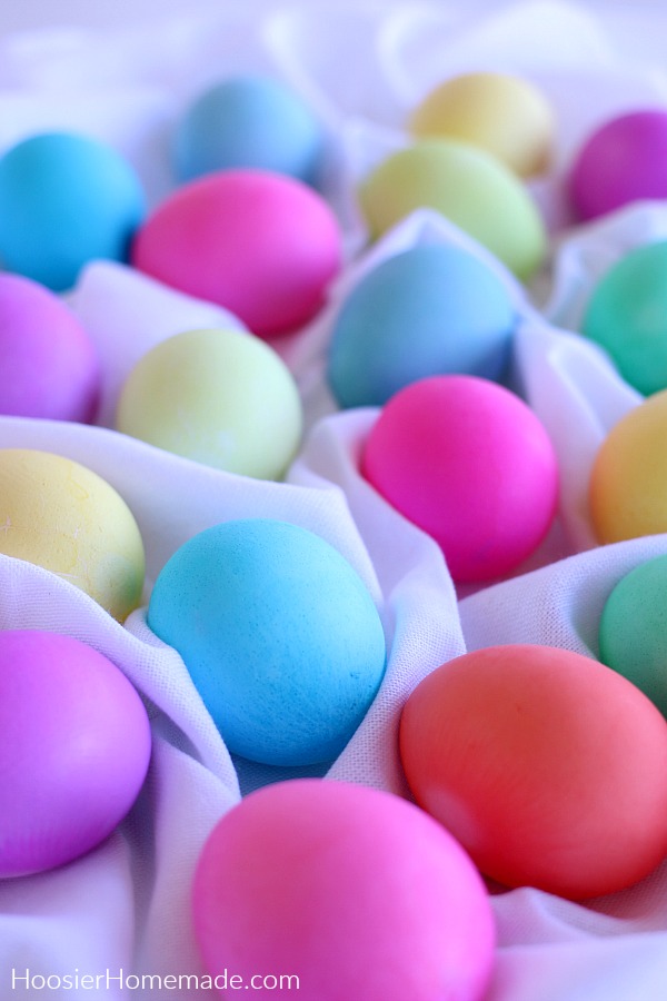 How to Dye Easter Eggs