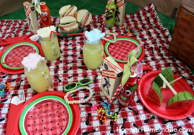 Résultat de recherche d'images pour "indoor picnic"