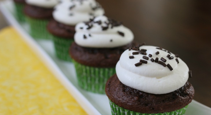 Irish Cream Pie Cupcakes