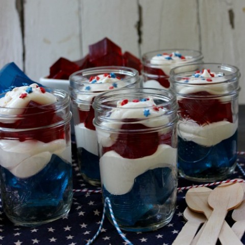 4th of July Treat: Jello Parfaits