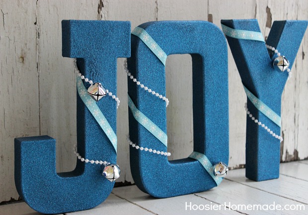 Simple Glitter Letters: Christmas Craft