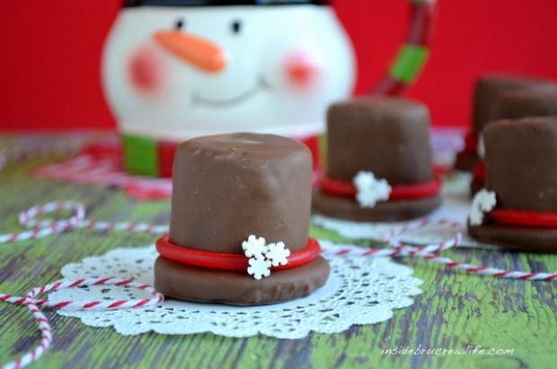 Marshmallow Frosty Hats : 100 Days of Homemade Holiday Inspiration