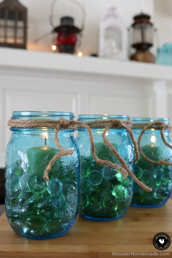 Spruce up your home, decorate for a party or make these Mason Jar Centerpieces for gifts! They are quick, easy and take only about 5 minutes to put together! Gotta love that!