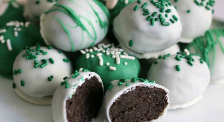 Chocolate Mint Oreo Truffles - Recipes For Holidays