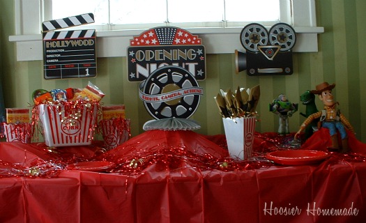 Oscar Party with Orville Redenbacher PopUp Bowls
