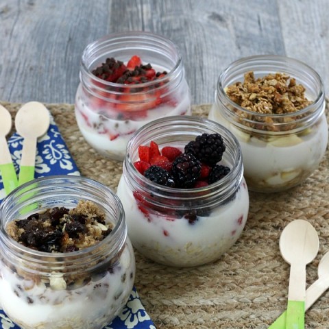 OVERNIGHT OATS -- Make breakfast quick and healthy with these overnight oats recipes - 4 ways!