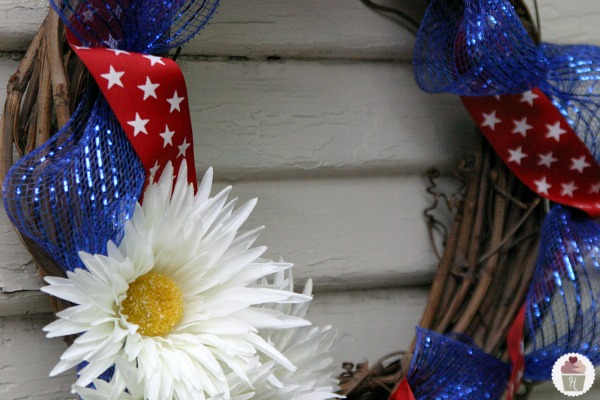 Easy 3 Step Patriotic Wreath