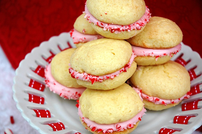 Peppermint Whoopie Pies