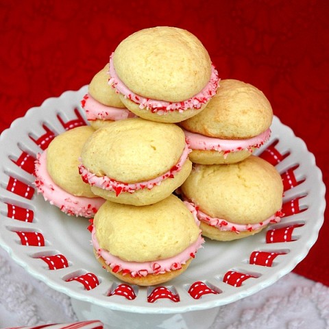 Peppermint Whoopie Pies