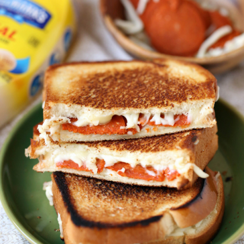 Pizza Grilled Cheese - Tornadough Alli