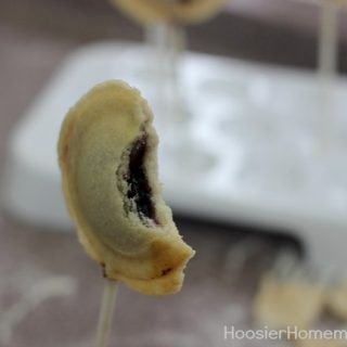 Blueberry Pie Pops