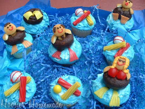Cupcake Tuesday ~ Pool Cupcakes