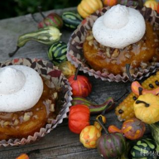 Pumpkin Praline Cupcakes: Thanksgiving Cupcakes