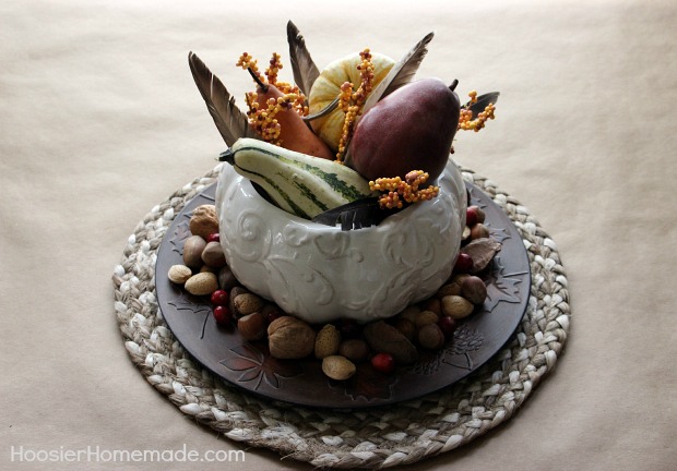 Simple Thanksgiving Table Decoration