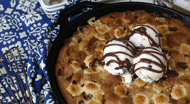 Chocolate Chunk and Marshmallow Skillet Cookie