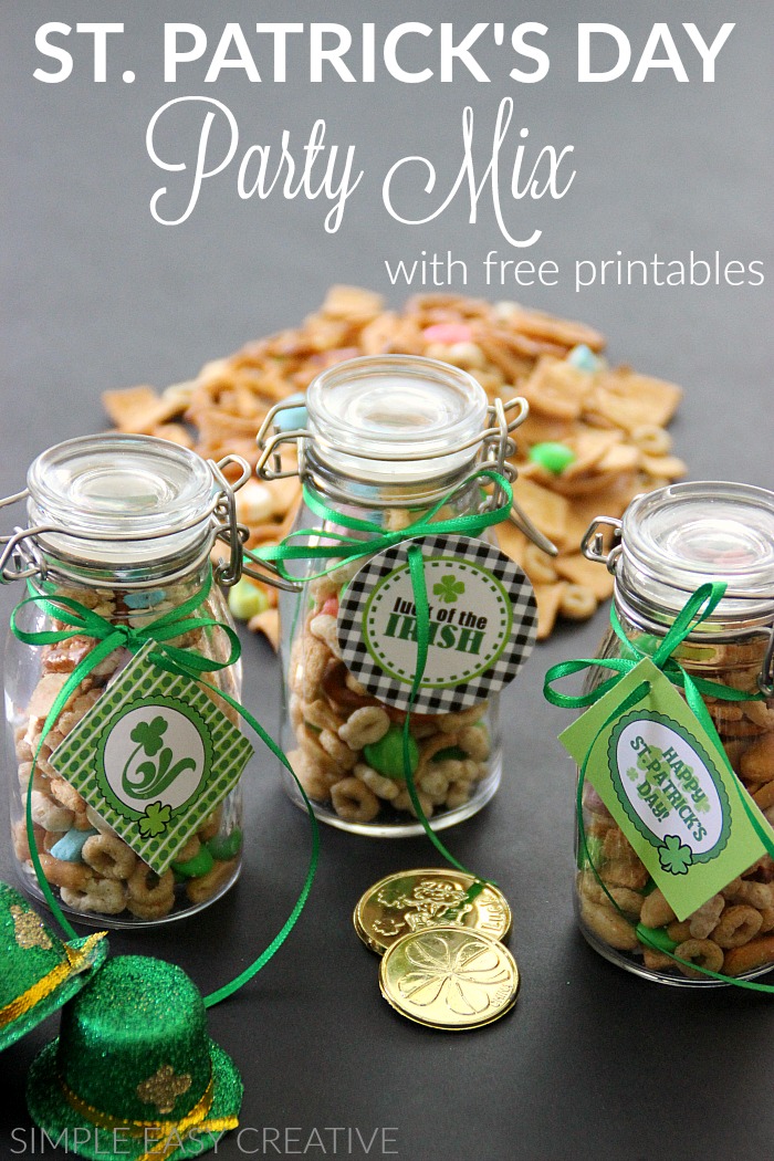 Snack Mix in Jars with Free Printable