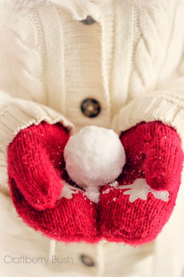 How to Make Indoor Snowballs: Homemade Holiday Inspiration